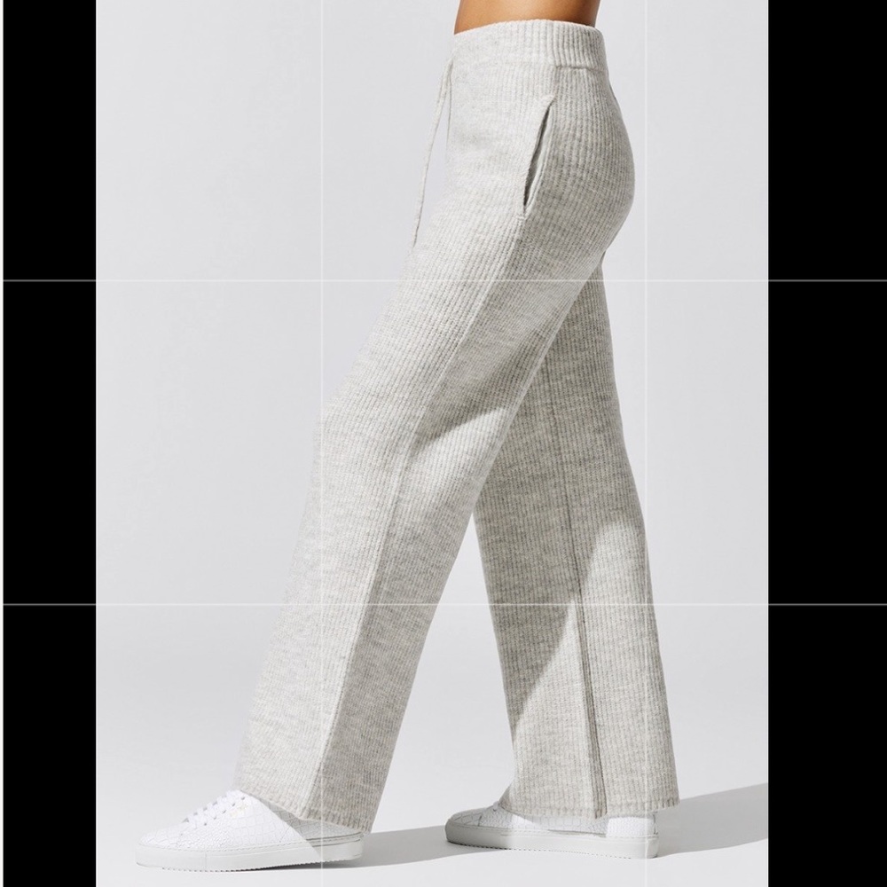 Carbon38 Sweater Pant in Heather Grey